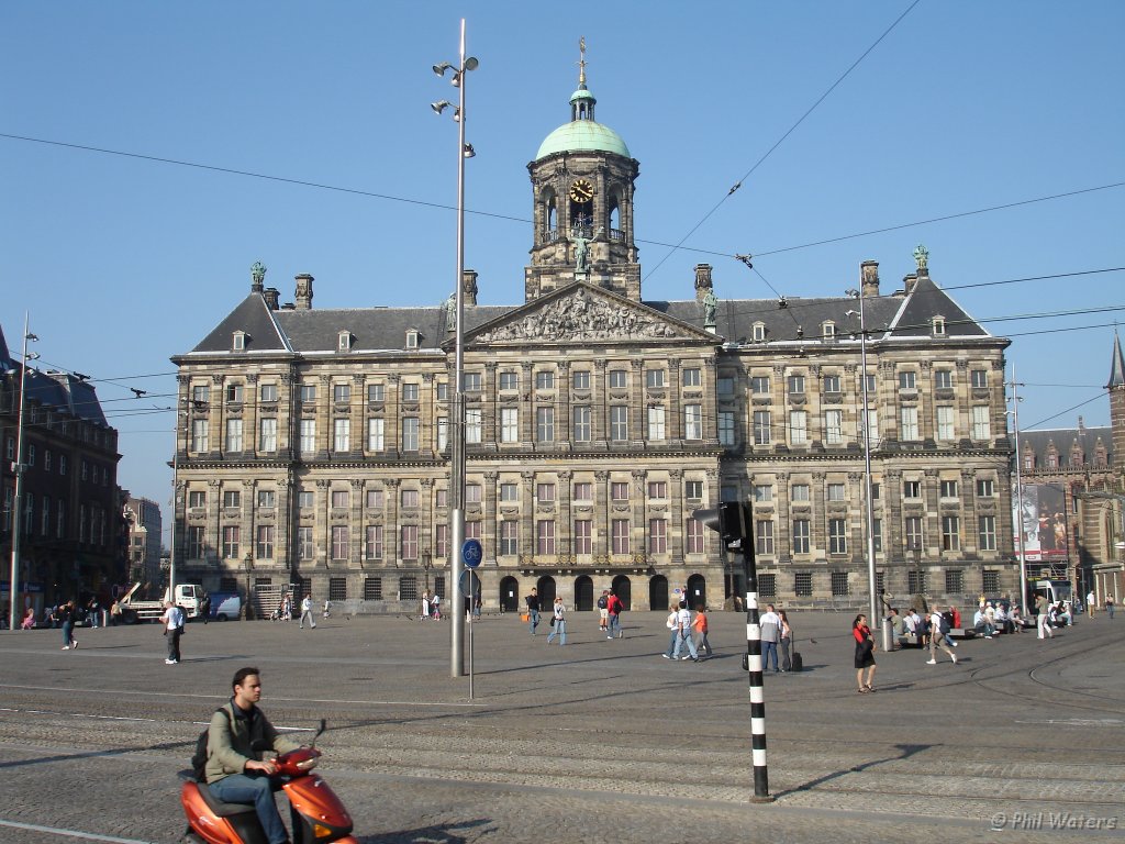 Amsterdam IBC 2006 005.jpg